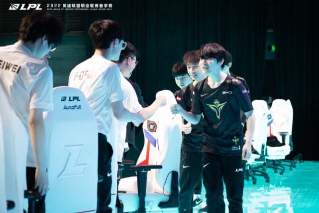 勇士重返巅 勇士重返巅